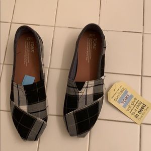Plaid Toms
